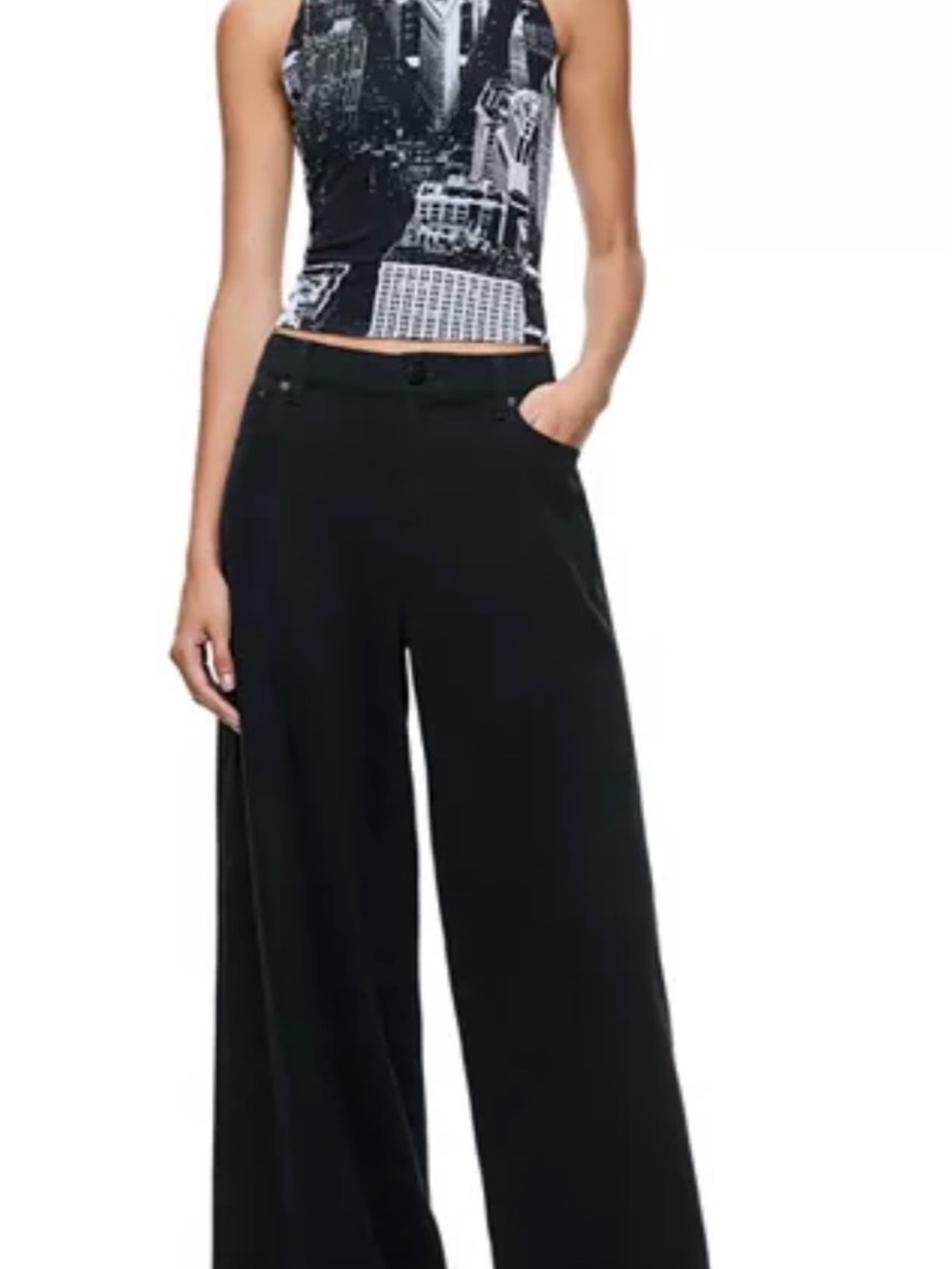 Alice + Olivia NYC Skyline Graphic Crop Tank | Size M | Like New